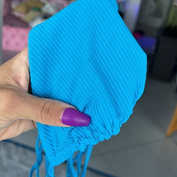 Frankie’s Bikini - Picture 6 of 9